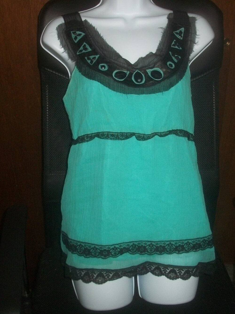 womens vintage camisole.VENUS. embellished tank top.size small